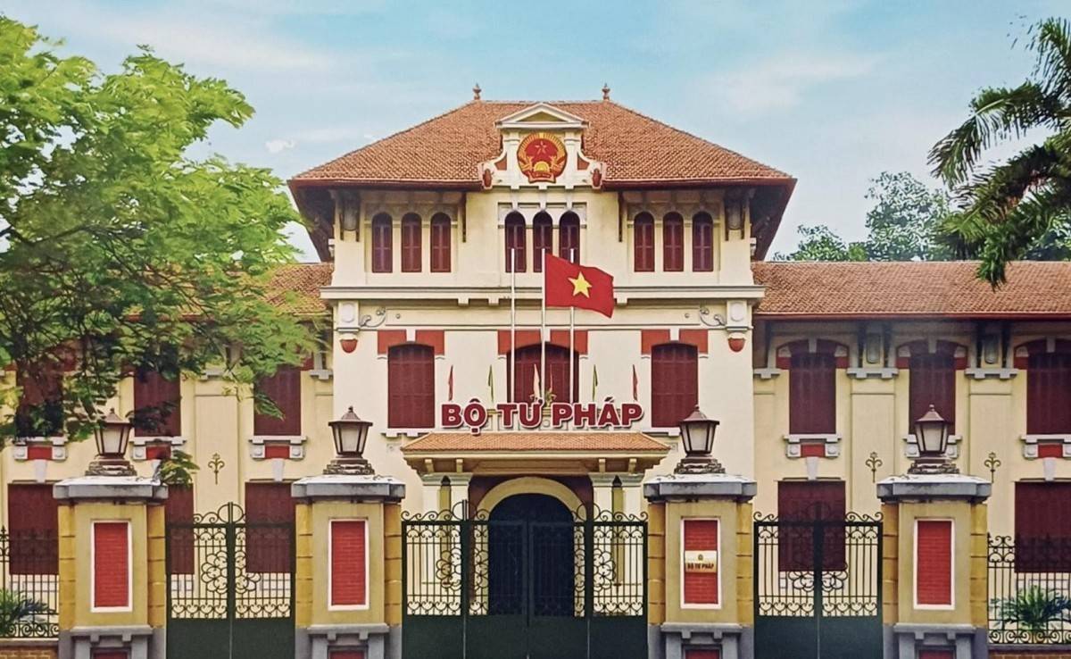 Đề xuất mới Luật Luật sư: Siết thời hạn hành nghề, giảng viên luật hưởng cơ chế thoáng
